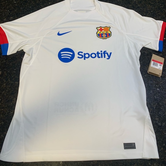 Nike FC Barcelona 2023/2024 Away White Dri-Fit Jersey Size Large New with tags - Picture 2 of 7